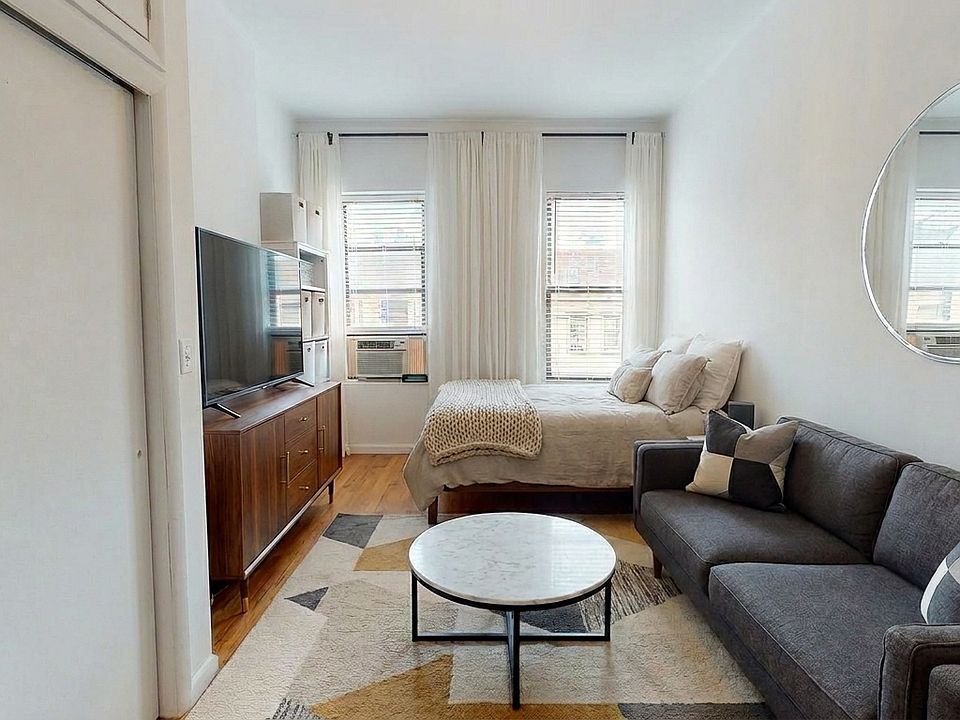 1st image of 65 Saint Marks Pl #18