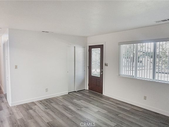 3rd image of 2324 Fern Ave