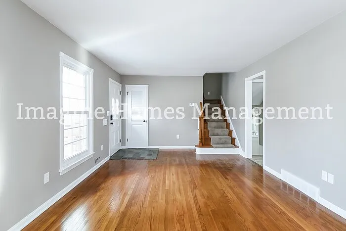 4127 Leona Dr — Photo 2