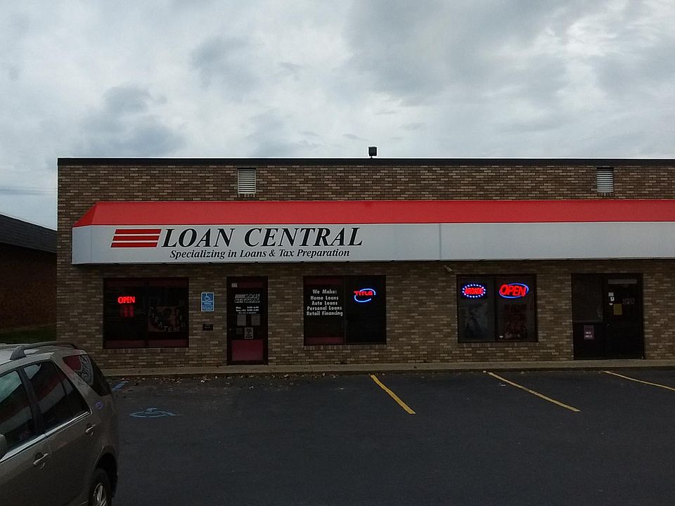 2nd image of 326 Center St
