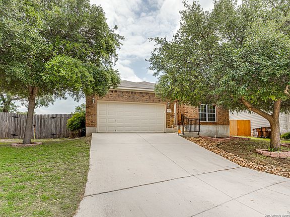 2nd image of 4027 Pentas View