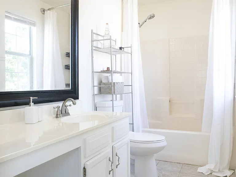 210 Rockwood Pl — Photo 32