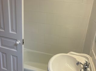 215 Lafayette Ave NE APT 4, Grand Rapids, MI 49503
