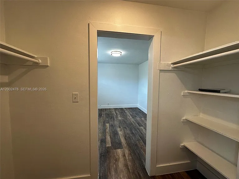 2321 Madison St #6 — Photo 11