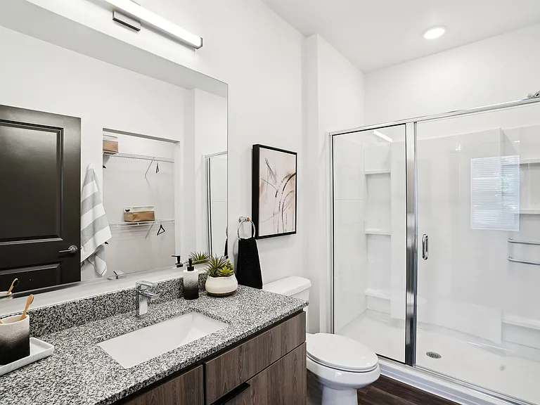 The Pullman Luxury Apartments — Photo 57