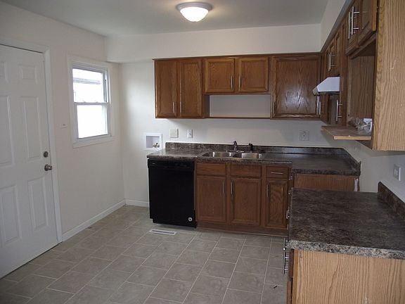 3rd image of 14928 S Richmond Ave