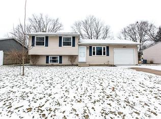 1403 Quincy Dr, Mishawaka, IN 46544