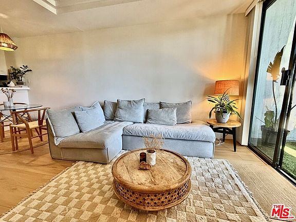 2nd image of 2500 Abbot Kinney Blvd APT 6