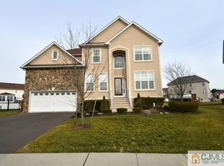 7 Maxwell Rd, Monroe Township, NJ 08831