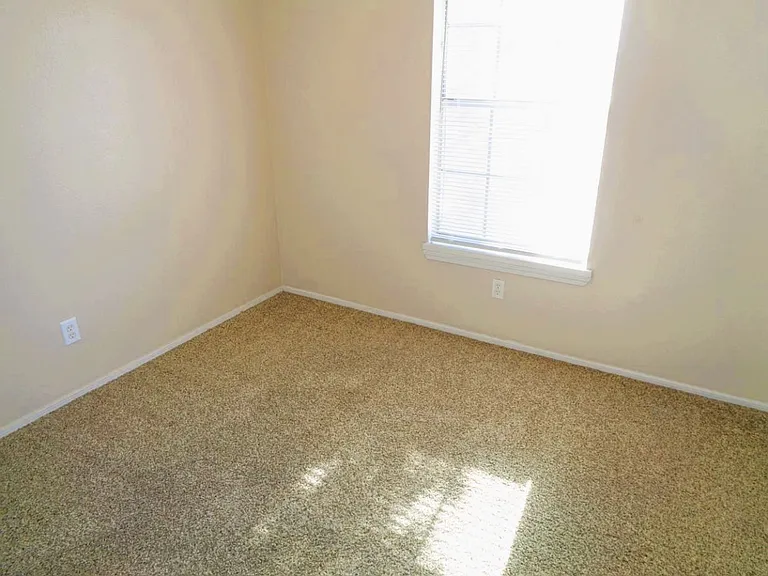 309 Turnstone Dr — Photo 17