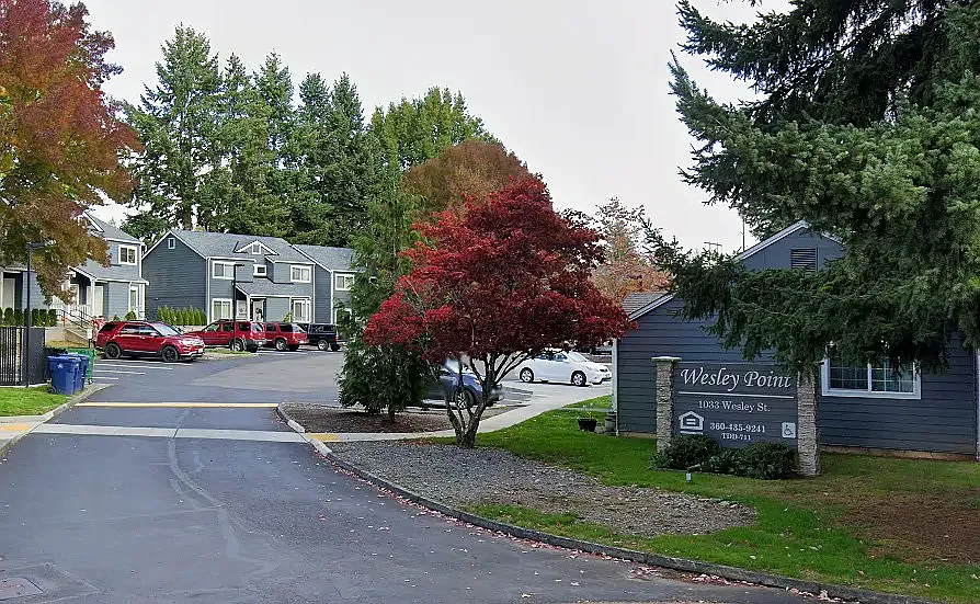 Building Photo - 1033 Wesley Ave