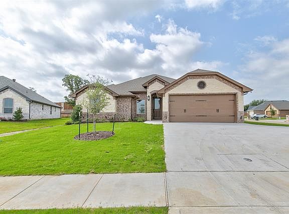 2nd image of 225 Jacinth Ln
