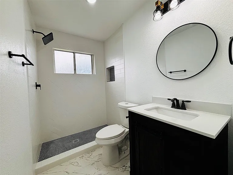 16246 Los Altos Dr — Photo 14