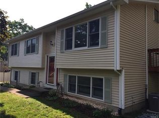 7 Kent Rd, Airmont, NY 10952