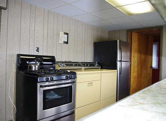 3rd image of 207 W West St