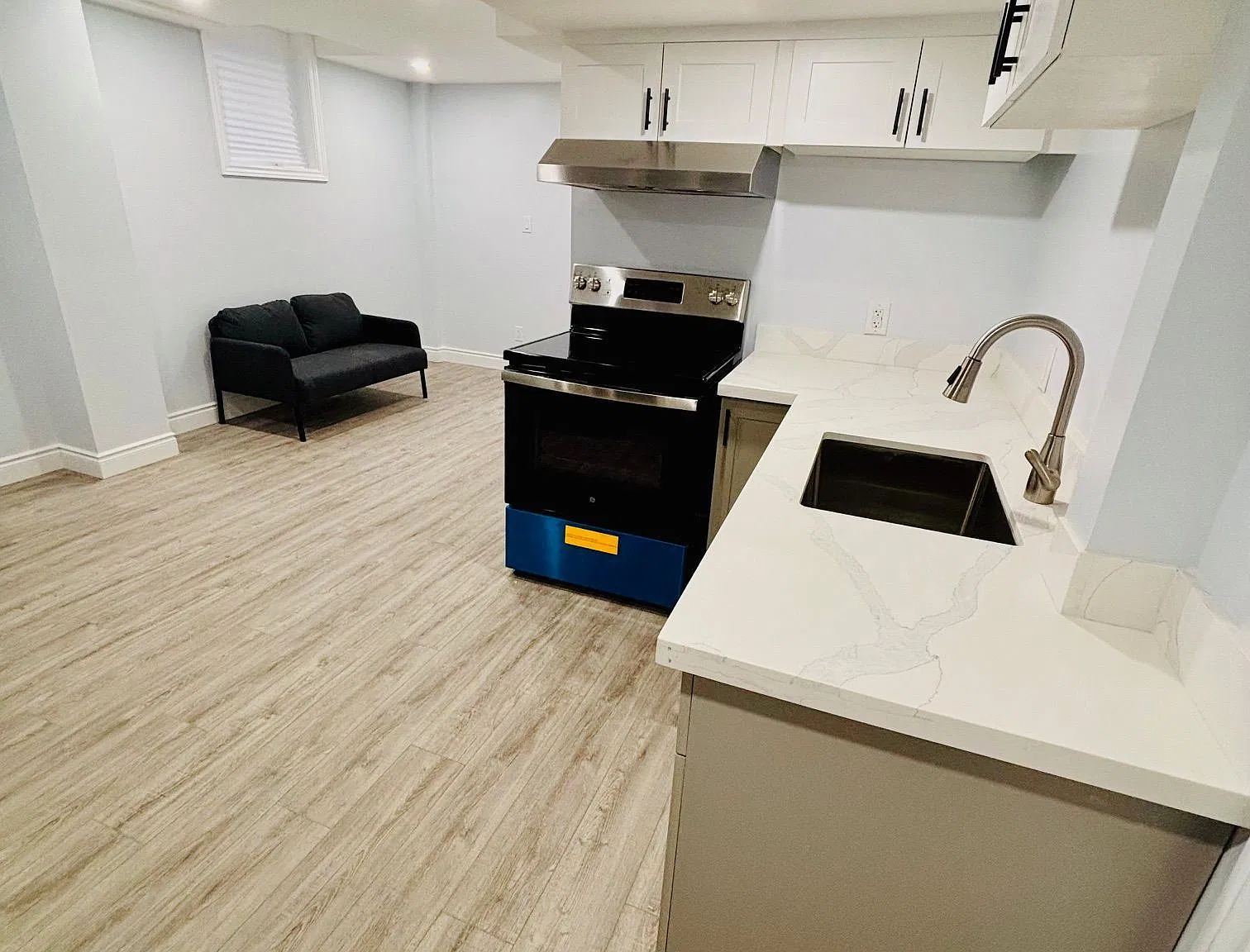 2 bed, $1,900 — Photo 1