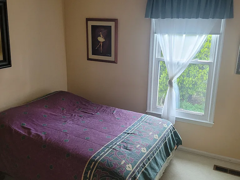 Wanegarden Ct — Photo 2