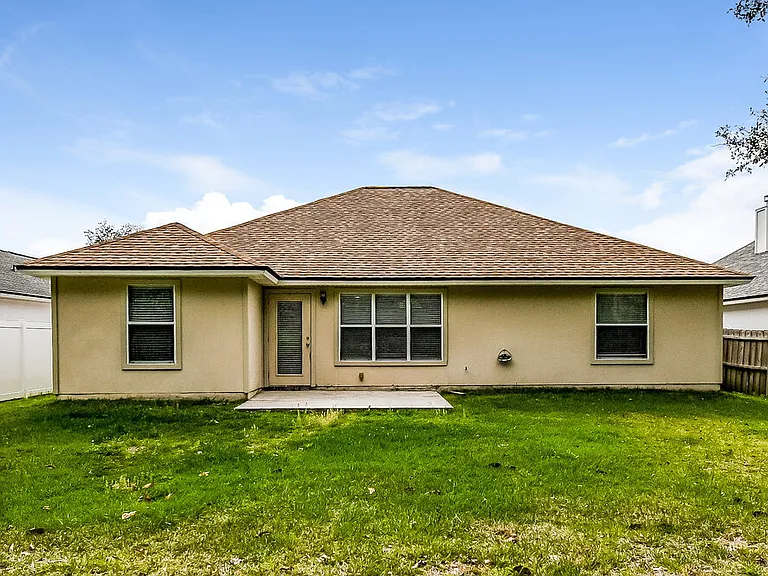 2908 Majestic Oaks Ln — Photo 15