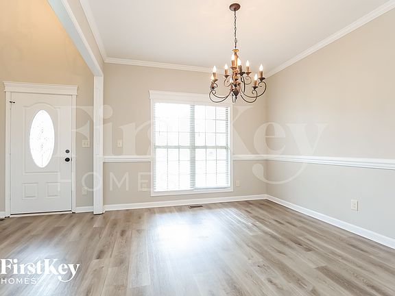 5th image of 3104 Twelve Oaks Blvd