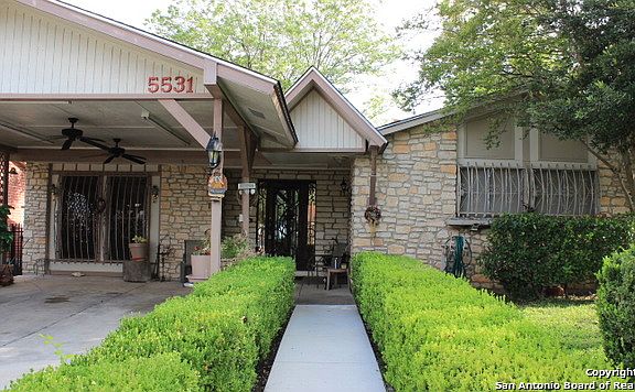 2nd image of 5531 Greenside Dr