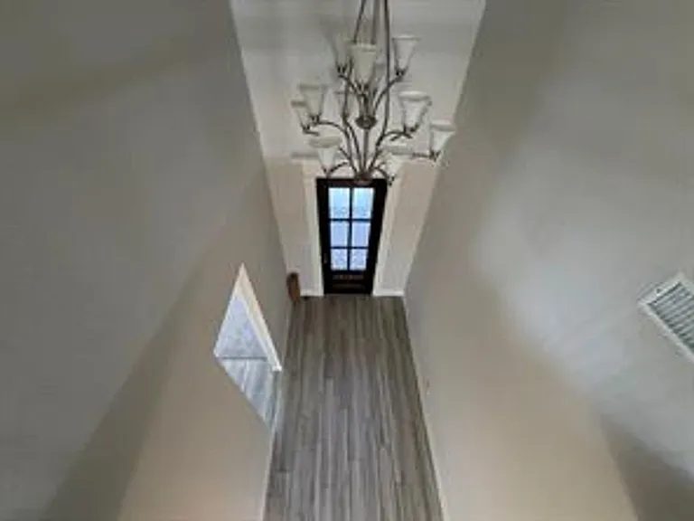 509 Wexford Dr — Photo 16