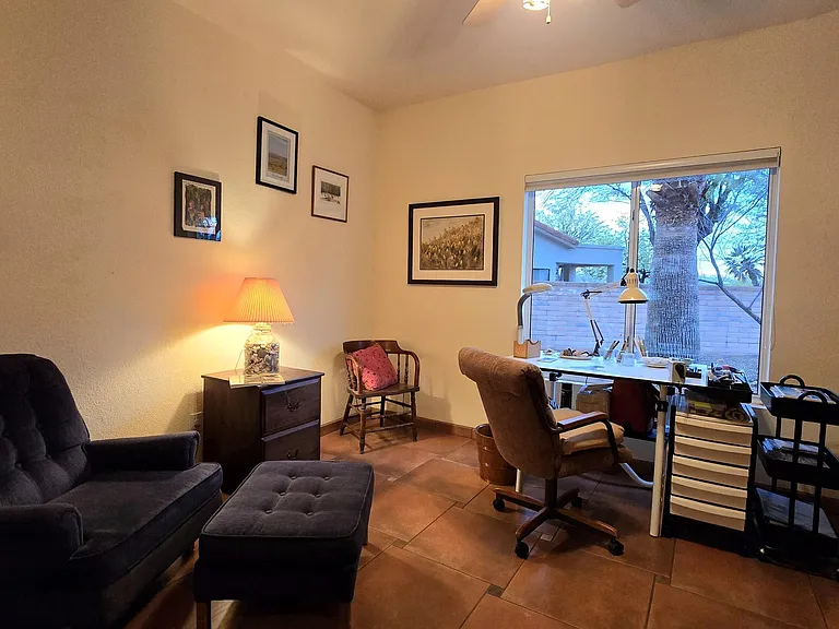 14770 N Windshade Dr — Photo 16