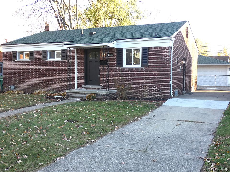 1st image of 32651 Alvin St
