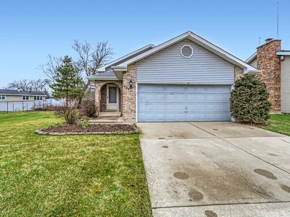 234 Winston Ln, Bloomingdale, IL 60108