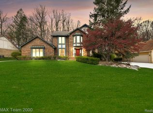 28918 Glenbrook Dr, Farmington Hills, MI 48331