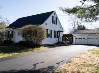 8 Sherbrook St, Augusta, ME 04330