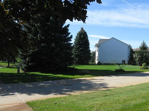 5th image of 2024 Dorchester Dr