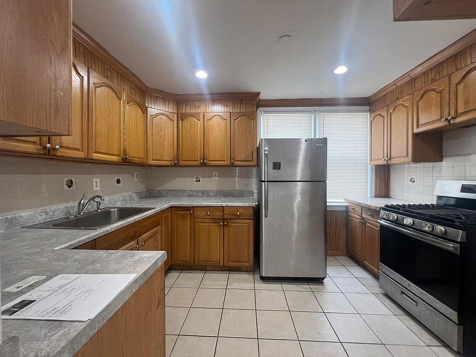 399 Highland Ave Kearny NJ | Zillow