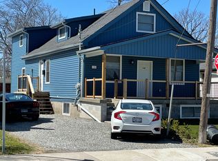 176 Queensdale Ave E, Hamilton, ON L9A 1K3