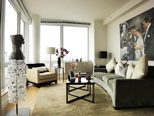 Rented by Town Residential | media 21