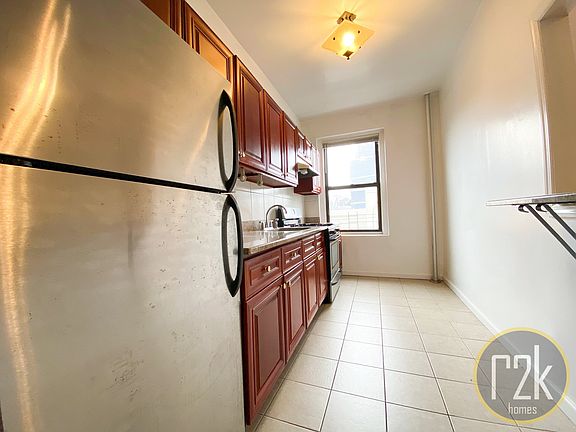 3rd image of 30-11 Astoria Blvd #34A
