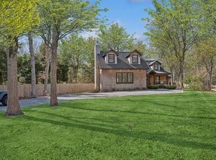 15 Sycamore Dr, East Hampton, NY 11937