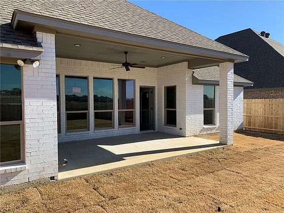 3rd image of 6808 Canyon Rock Dr