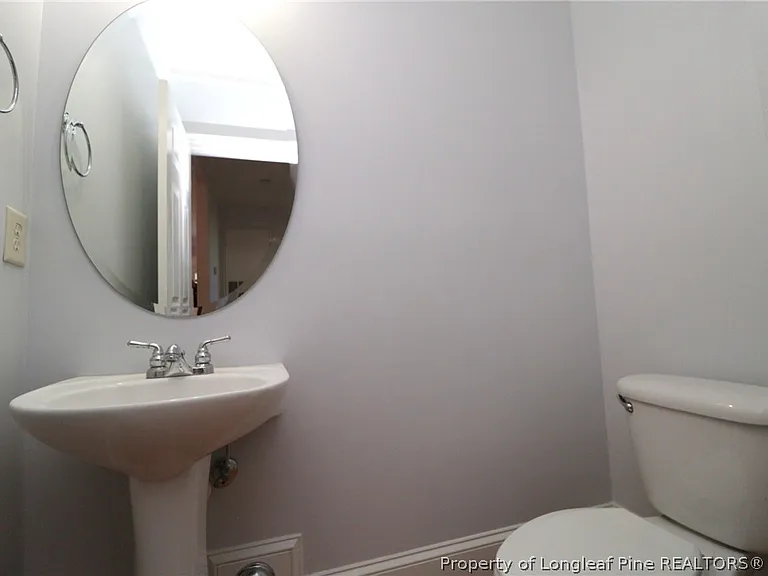 933 Portstewart Dr — Photo 17
