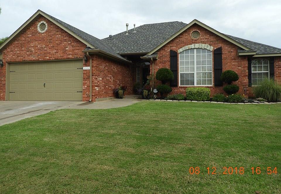 1st image of 2504 Highland Dr