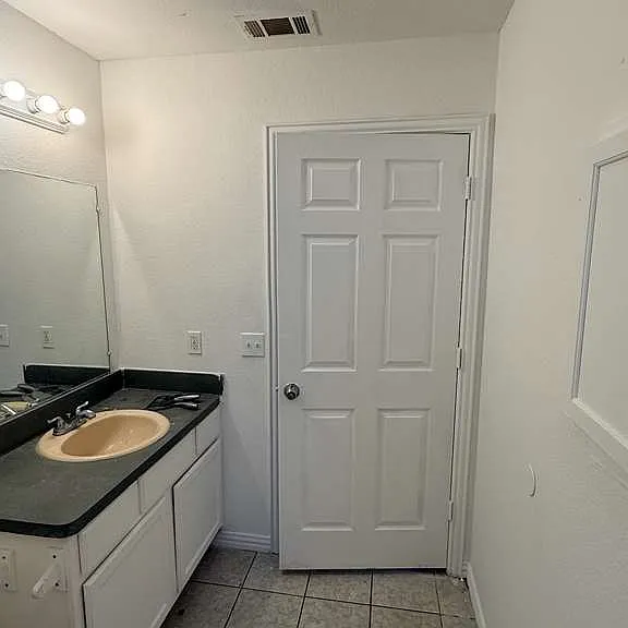 1511 Doyle Ave — Photo 7