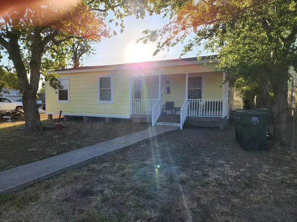 133 E Vanderbilt Dr, Corpus Christi, TX 78415
