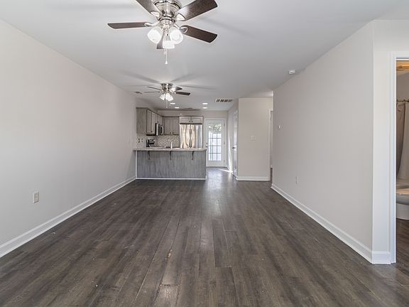 4th image of 1911 Sandal Brook Rd