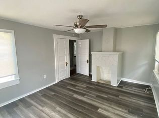 1118 Hillcrest Ct #13576325, Eustis, FL 32726