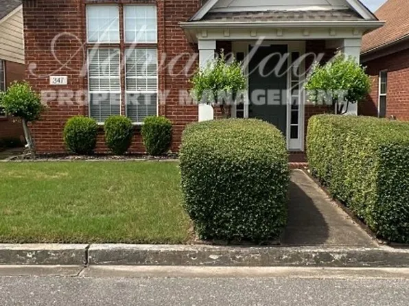 347 Fountain Lake Dr, Memphis, TN 38120