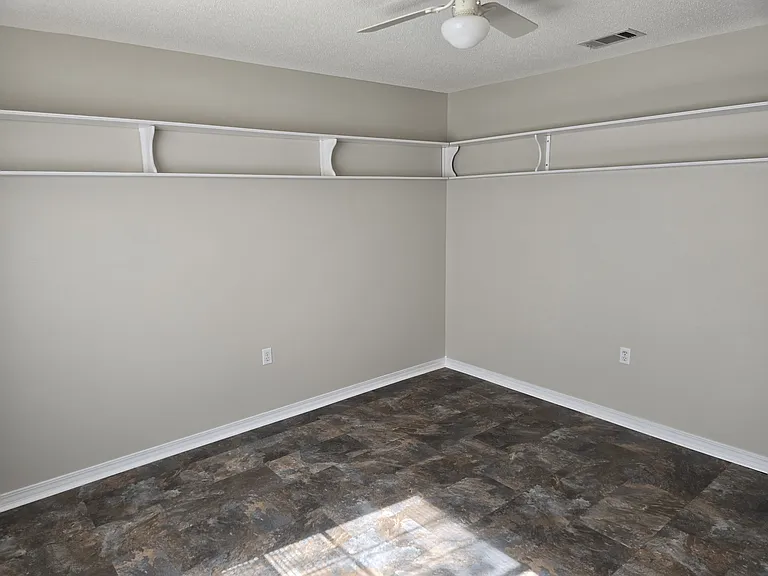 2566 Barron Ct — Photo 6