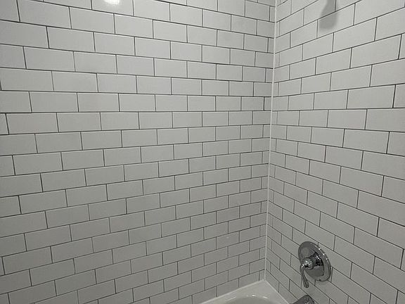 5th image of 6 William St APT 3