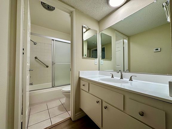 5th image of 14250 Sherman Way APT 107