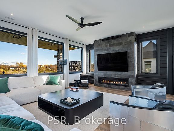 5th image of 4 Raintree Ct