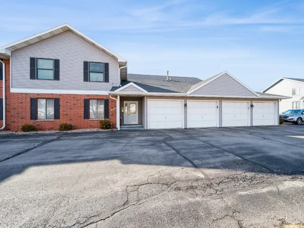 4495 Armar Dr SE APT 104, Cedar Rapids, IA 52403