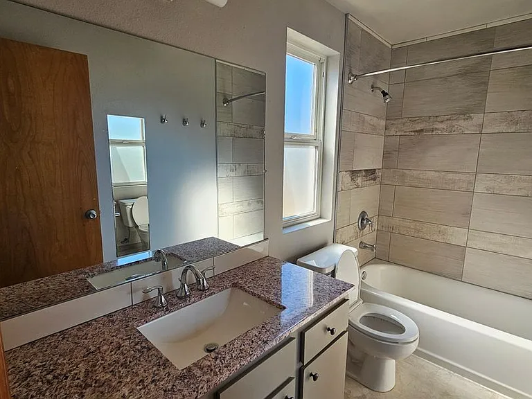 1822 NE Fairview Ave — Photo 14